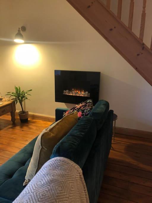 Hilltop House Is A Welcoming 2 Bedroom Property 马特洛克 外观 照片