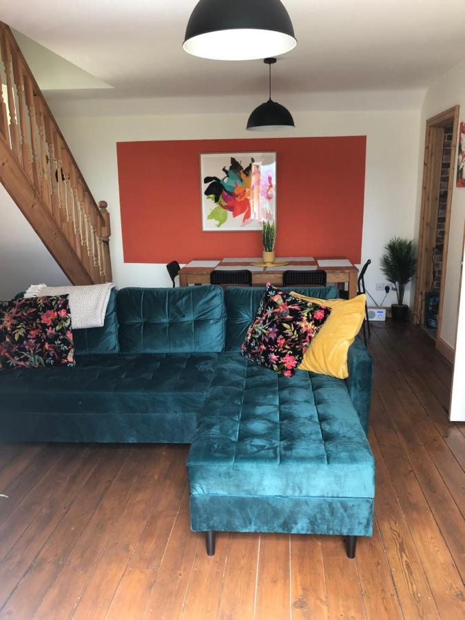 Hilltop House Is A Welcoming 2 Bedroom Property 马特洛克 外观 照片